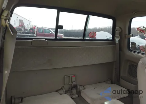 2001 Toyota Tacoma z USA, uszkodzony, nr VIN 5TEWM72NX1Z761538